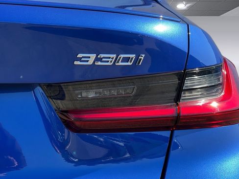 Used 2025 BMW 330i xDrive Sedan w/ M Sport Package image 12