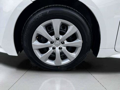 Used 2023 Toyota Corolla LE FWD image 61