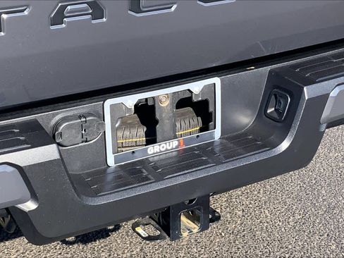 Used 2025 Toyota Tacoma SR5 RWD image 31