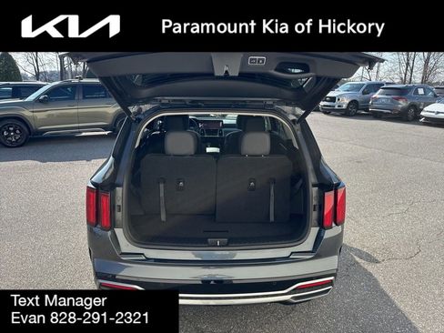 Used 2023 Kia Sorento SX image 10