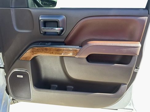 Used 2017 Chevrolet Silverado 1500 High Country image 28