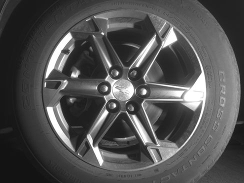 Used 2025 Chevrolet Blazer LT FWD image 12