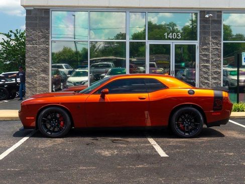 Used 2023 Dodge Challenger SRT Hellcat w/ Driver Convenience Group RWD image 5