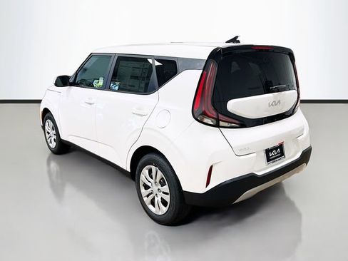 New 2025 Kia Soul LX image 5