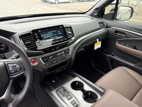 New 2026 Honda Ridgeline RTL image 17