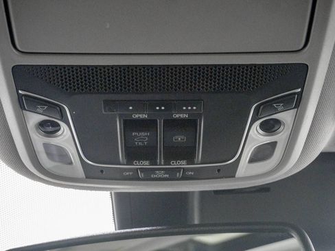 Used 2016 Honda Pilot Elite image 29