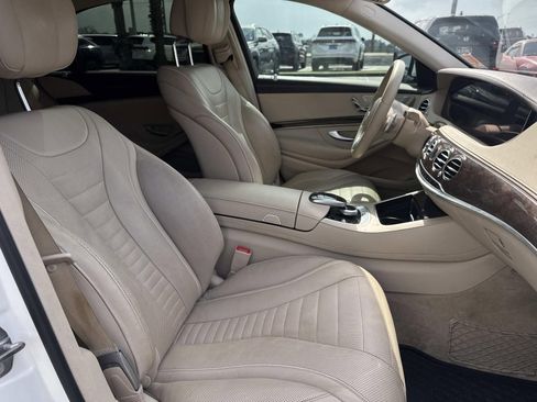 Used 2018 Mercedes-Benz S 560 Sedan image 12