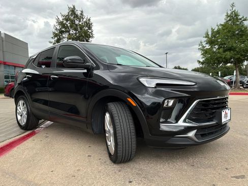 Used 2025 Buick Encore GX Preferred FWD image 4