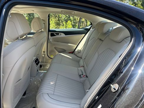 New 2026 Genesis G70 2.5T Prestige image 5