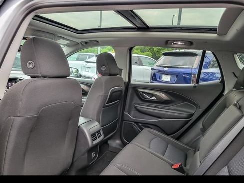 Used 2023 GMC Terrain SLE w/ Driver Convenience Package AWD/4WD image 14