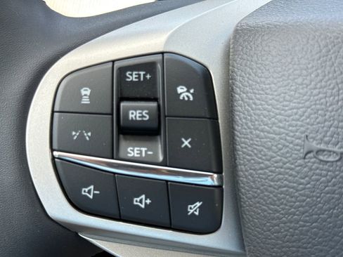 New 2026 Ford Explorer Active w/ Active Comfort Package RWD image 28