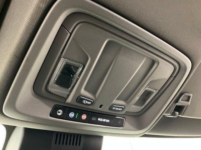 Used 2023 Chevrolet Silverado 1500 LTZ AWD/4WD image 16