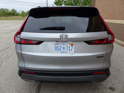 Used 2023 Honda CR-V Sport image 8