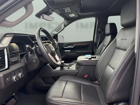 Used 2024 GMC Sierra 1500 Denali AWD/4WD image 8