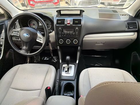 Used 2014 Subaru Forester 2.5i AWD/4WD image 13