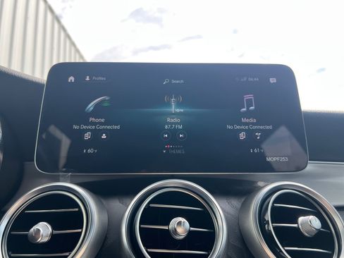 Certified 2022 Mercedes-Benz GLC 300 image 32