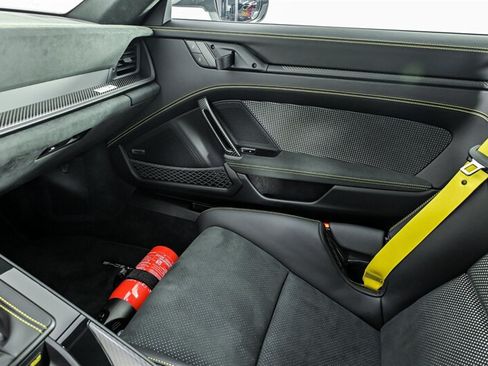 Used 2024 Porsche 911 GT3 RS RWD image 38