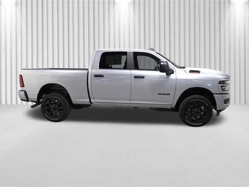 New 2026 RAM 2500 Big Horn AWD/4WD image 2
