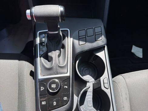 Used 2024 Kia Sportage LX FWD image 22