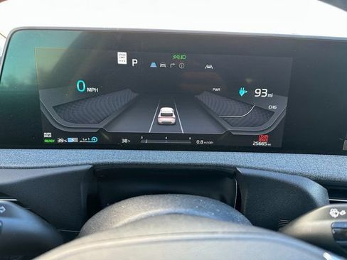 Used 2023 Kia EV6 Wind image 25