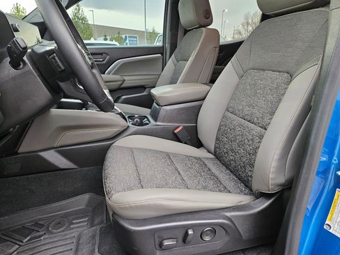 Used 2024 Chevrolet Colorado ZR2 w/ Technology Package image 15