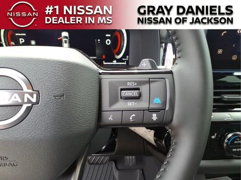 New 2026 Nissan Pathfinder SL FWD image 15