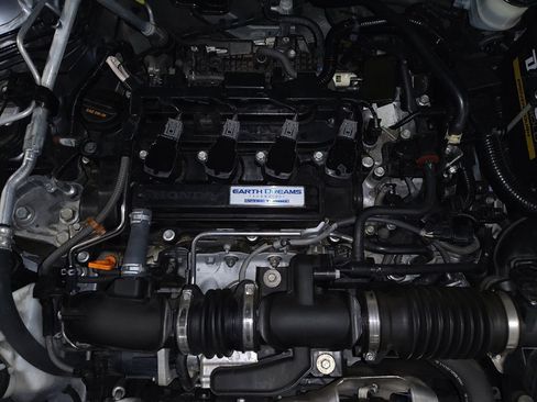 Used 2018 Honda Accord EX image 30