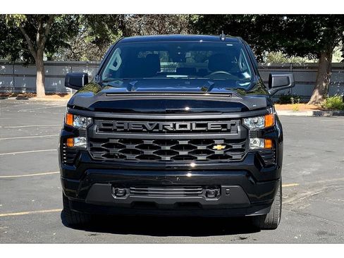 Used 2023 Chevrolet Silverado 1500 Custom image 3