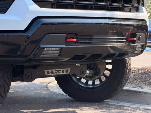 Used 2023 Chevrolet Silverado 1500 LT Trail Boss w/ LT Trail Boss Premium Package AWD/4WD image 7