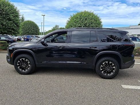 Used 2024 Chevrolet Traverse Z71 AWD/4WD image 4