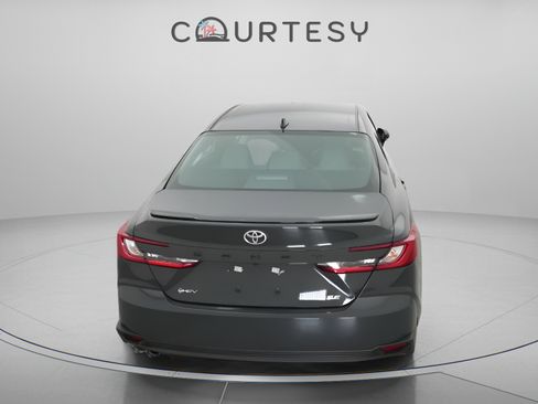 Used 2026 Toyota Camry SE FWD image 14