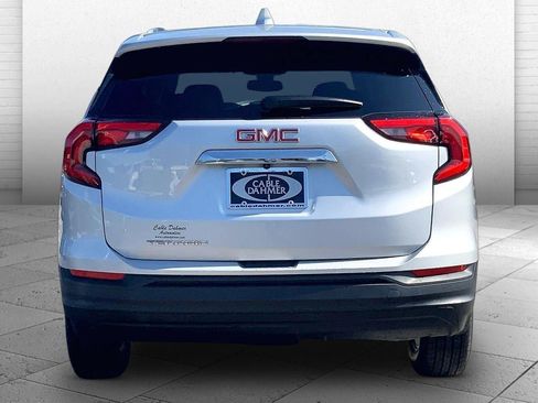 Used 2020 GMC Terrain SLE FWD image 3