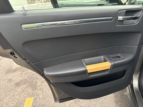 Used 2008 Chrysler 300 Limited image 21