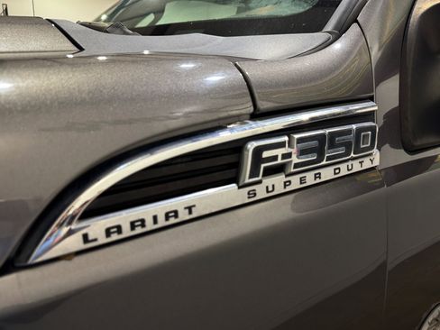 Used 2011 Ford F350 Lariat image 31