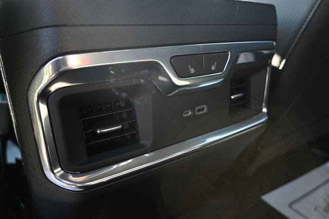 Used 2023 GMC Sierra 1500 Denali w/ Denali Reserve Package AWD/4WD image 25