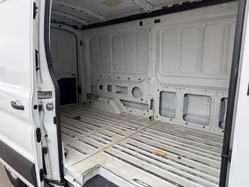 Used 2023 Ford Transit 250 Medium Roof AWD image 22