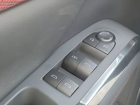 New 2026 Chevrolet Traverse Z71 w/ Enhanced Driving Package AWD/4WD image 35