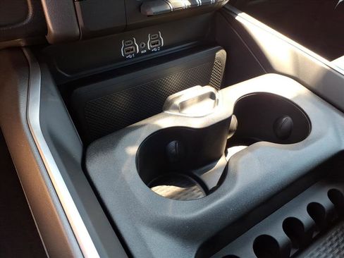 New 2026 RAM 1500 Express AWD/4WD image 30