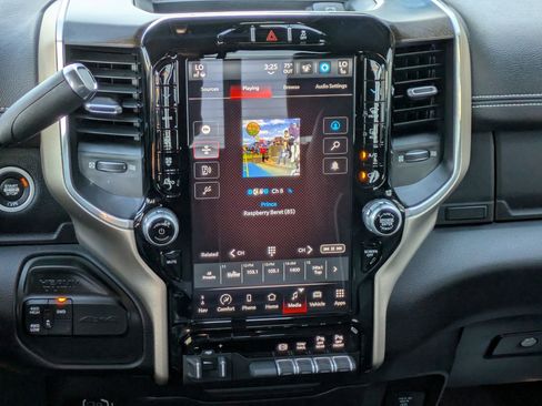 Used 2022 RAM 2500 Laramie image 18