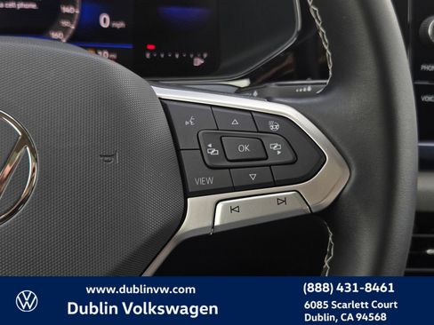 Certified 2023 Volkswagen Taos SE w/ Panoramic Sunroof Package FWD image 21