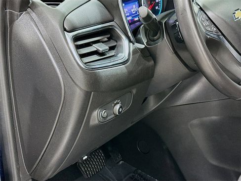 Used 2022 Chevrolet Equinox LT image 10