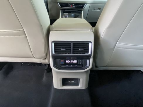 Certified 2026 Volkswagen Atlas SE AWD/4WD image 39