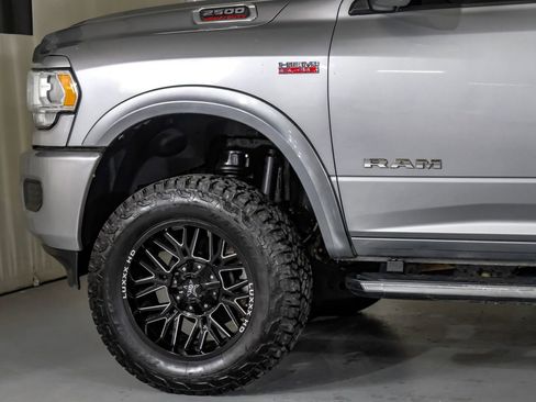 Used 2022 RAM 2500 Tradesman w/ Chrome Appearance Group image 13