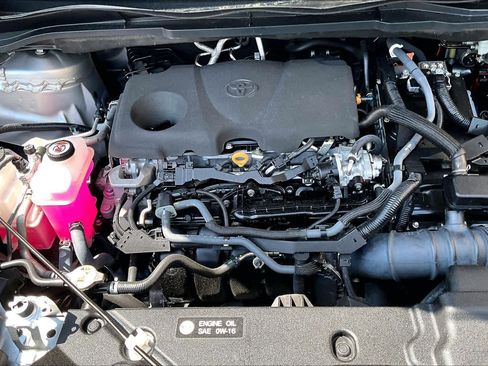 Certified 2023 Toyota Sienna Platinum FWD image 32