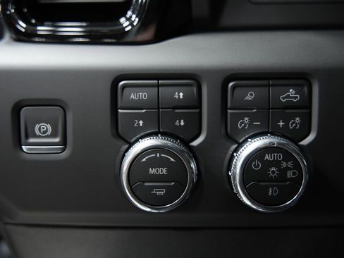 New 2026 GMC Sierra 2500 AT4 w/ AT4 Preferred Package image 30