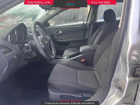Used 2009 Chevrolet Malibu LT w/ Premium Mat Package image 9