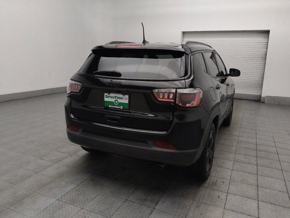 Used 2019 Jeep Compass Latitude FWD image 9