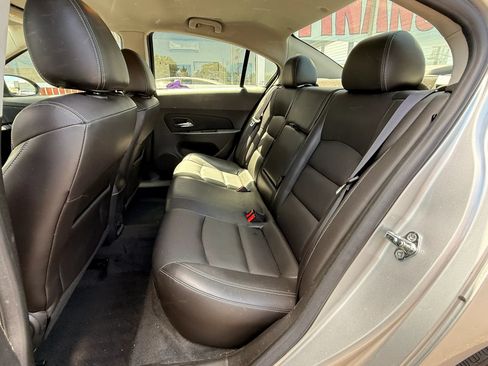 Used 2015 Chevrolet Cruze LT FWD image 10