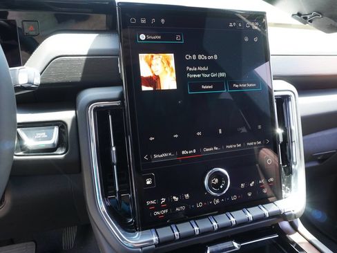New 2026 GMC Yukon Denali w/ Denali Reserve Package AWD/4WD image 22