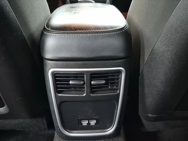 Used 2018 Dodge Charger R/T Scat Pack w/ Dynamics Package RWD image 16